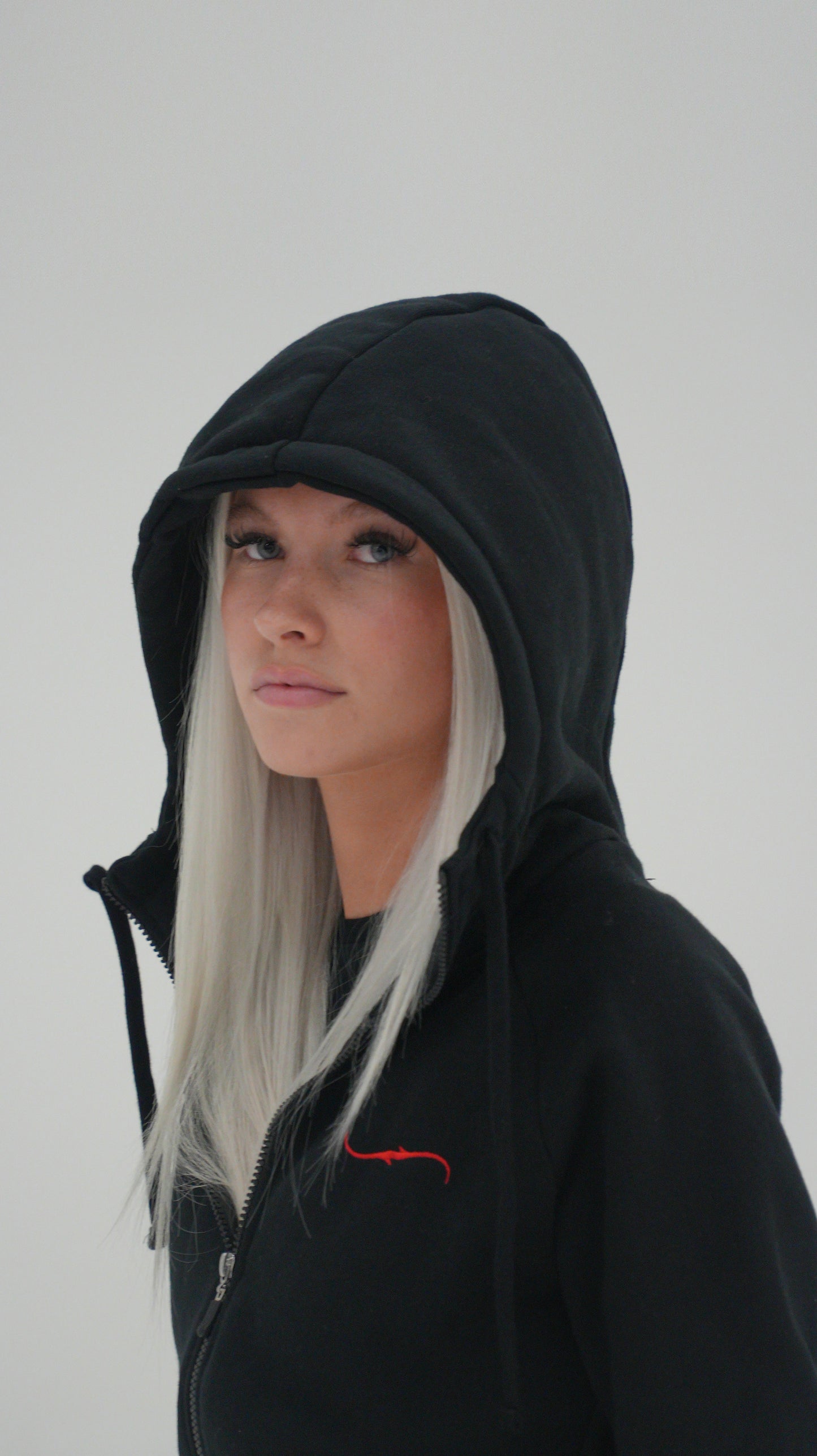 HOODED JACKET
